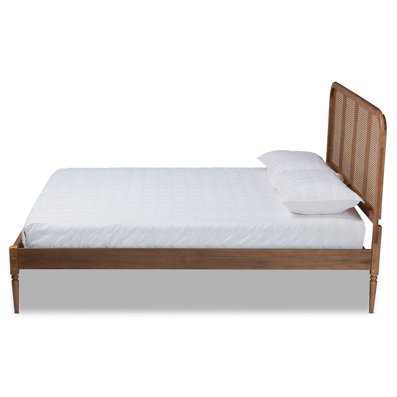 Lit plateforme en bois de rotin synthétique Elston Mid-Century Modern - Noyer