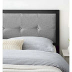Tête de lit capitonnée en métal Waldorf moderne, tissu gris clair, taille King Size